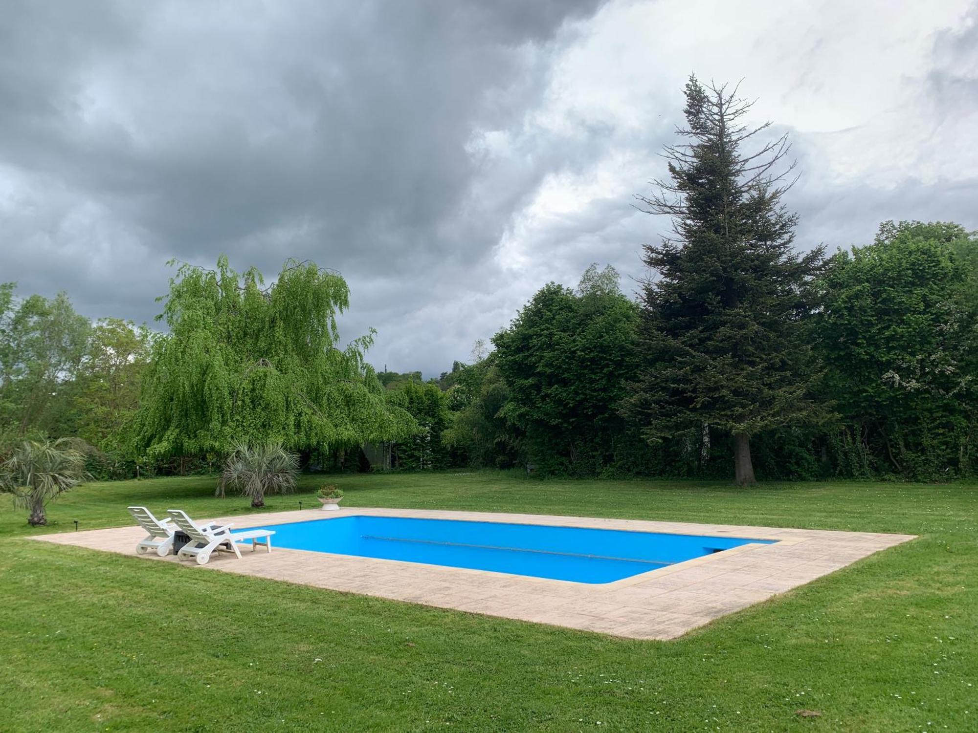 Appartement Familial Au Bord De La Marne, Jardin 8000M2, Piscine, Court De Tennis, Terrasse, Parking Gratuit Proche Disneyland Isles-les-Villenoy Exterior photo